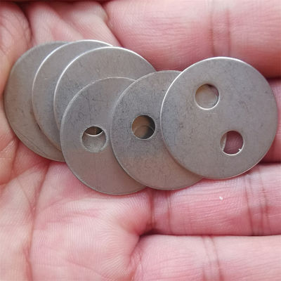 İzolasyon battaniyesinin üretimi için 2 delikli 25 mm SS bağlayıcı yıkayıcılar