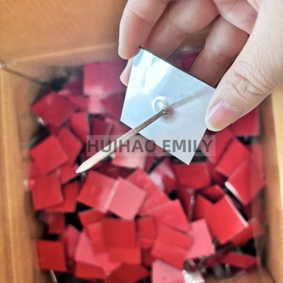 Dış Cephe Yalıtımı İçin 50x50mm Taban Plakalı Kendinden Yapışkanlı Yalıtım Askı Çivileri