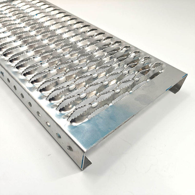Galvanizli Güvenlik Izgara Plakası 182-356mm Genişlik Endüstriyel Zemin Kaplaması