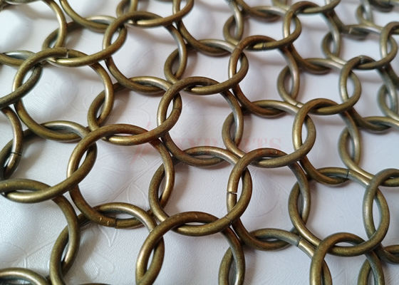 Alışveriş Merkezi İçin Uzay Bölmeleri Olarak Bronz Renkli Metal Halka Örgü 1.5x15mm