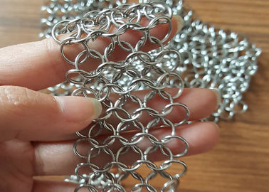Gümüş Renkli Tavan Dekorasyon Odası Bölücü Paslanmaz Çelik Metal Halka Örgü Perdelik